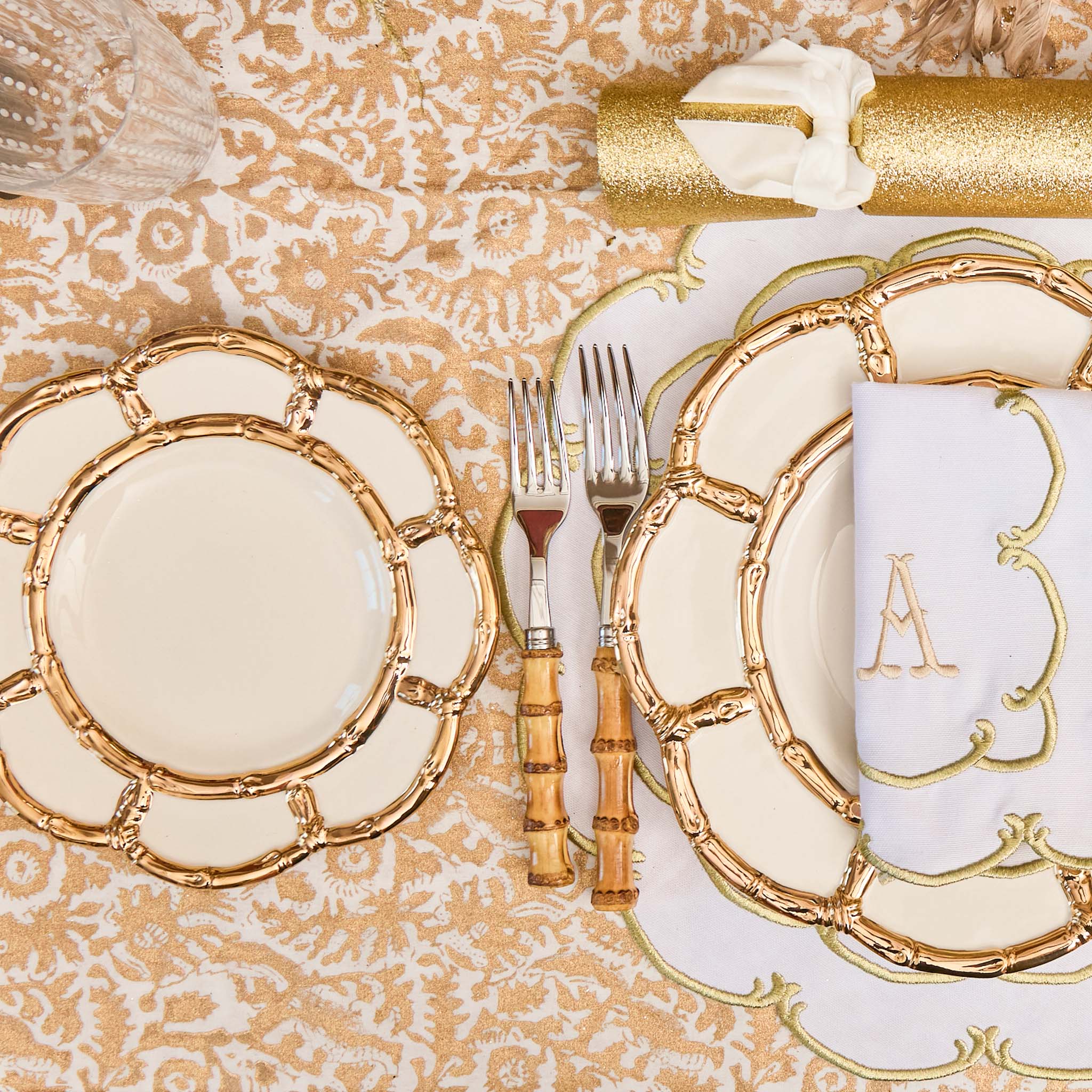 White & Gold Amanda Napkins (Set of 4) - Image 5