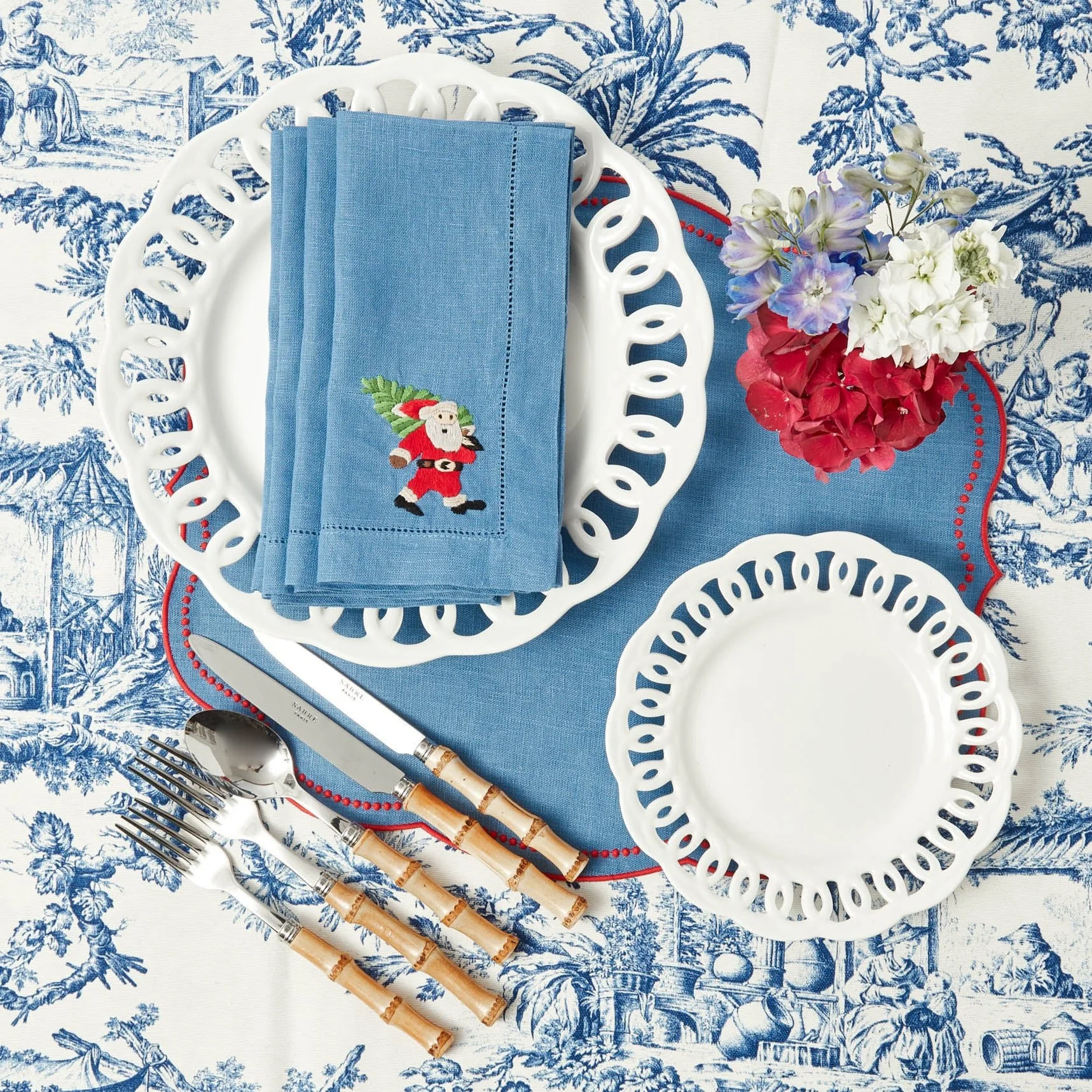 Blue & Red Eloise Placemats & Father Christmas Napkins (Set of 4) - Image 11