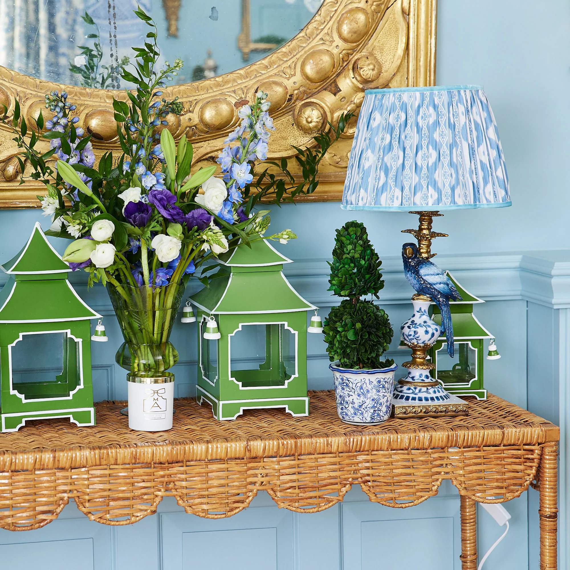 Blue Parrot Lamp - Image 11
