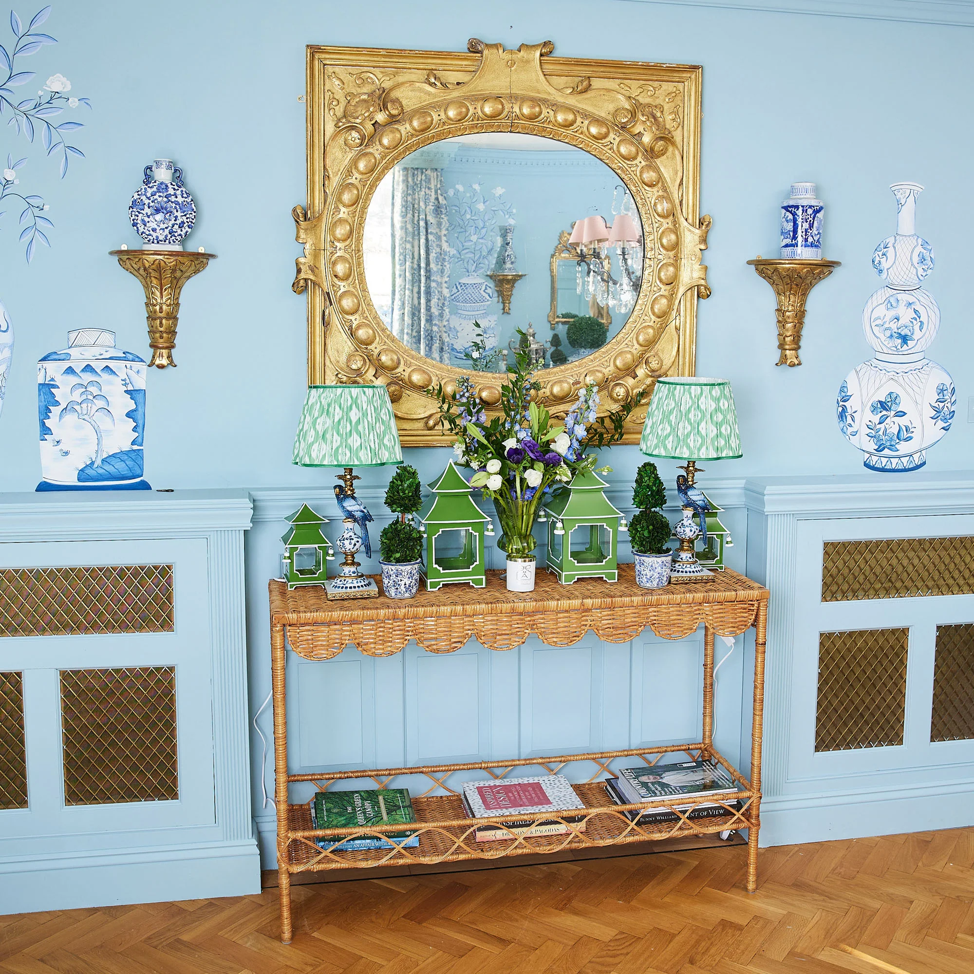Blue Parrot Lamp - Image 8