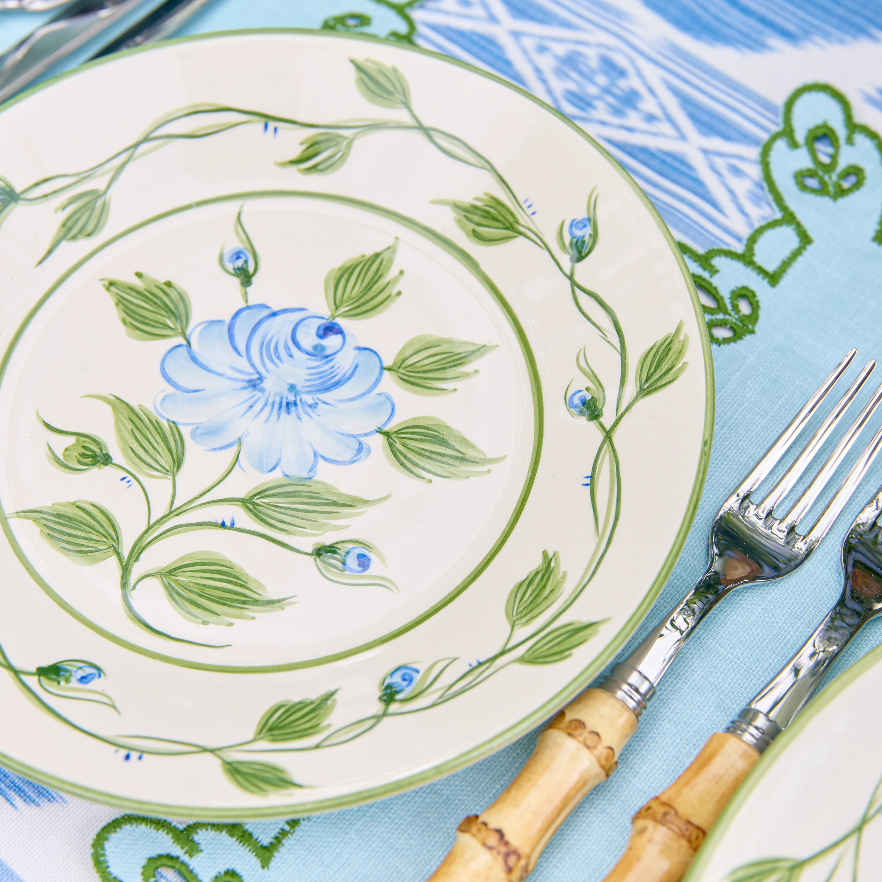 Blue Rose Bud Starter Plate - Image 3