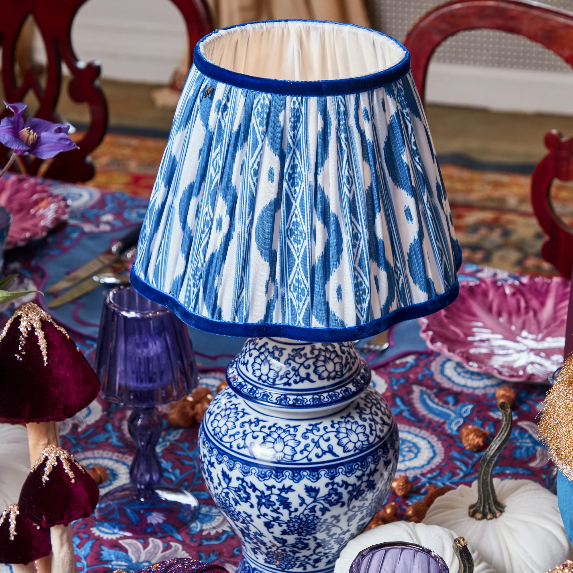 Chinoiserie Rechargeable Lamp with Cobalt Ikat Shade (22cm) - Image 13