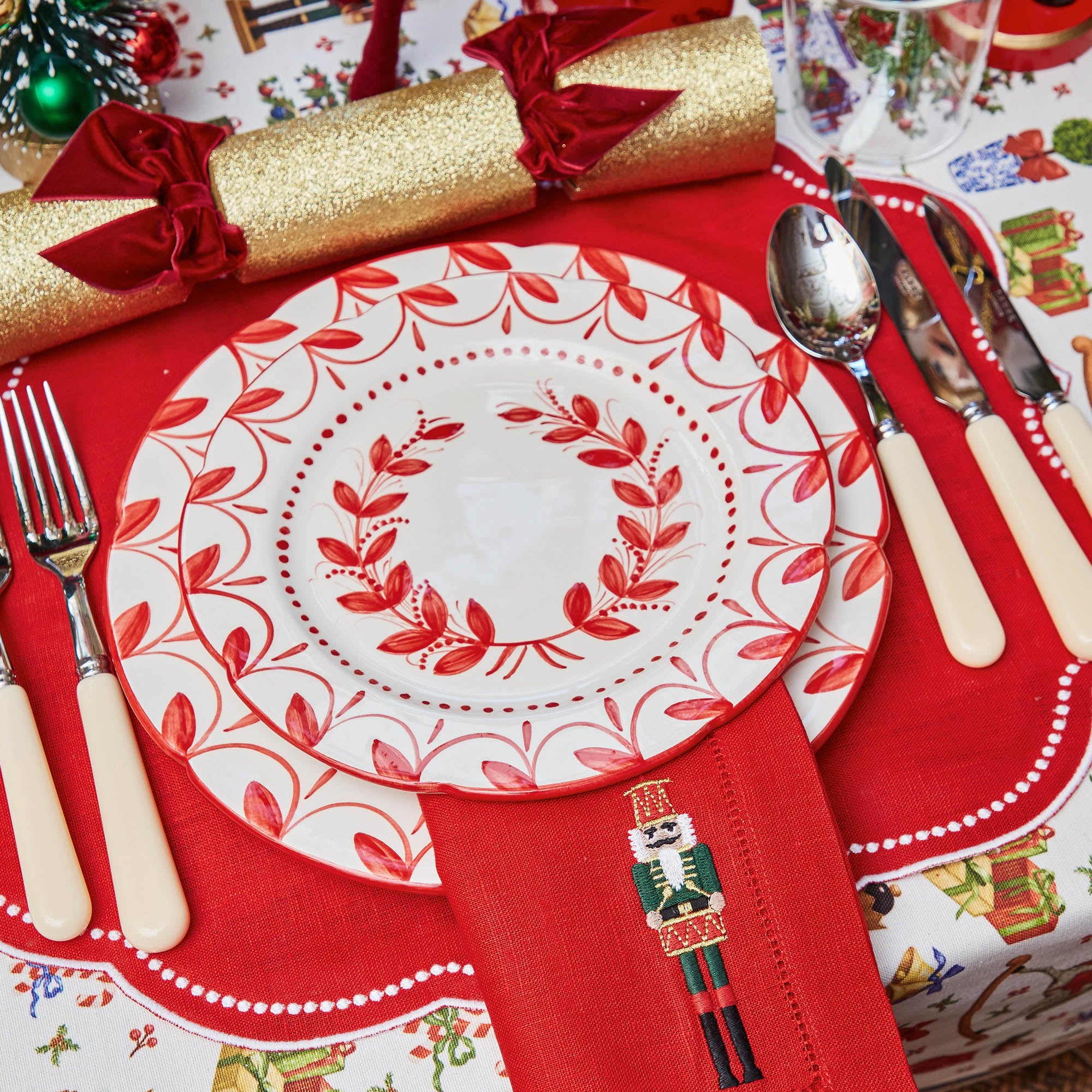 Red Eloise Linen Placemats & Nutcracker Napkins (Set of 4) - Image 9
