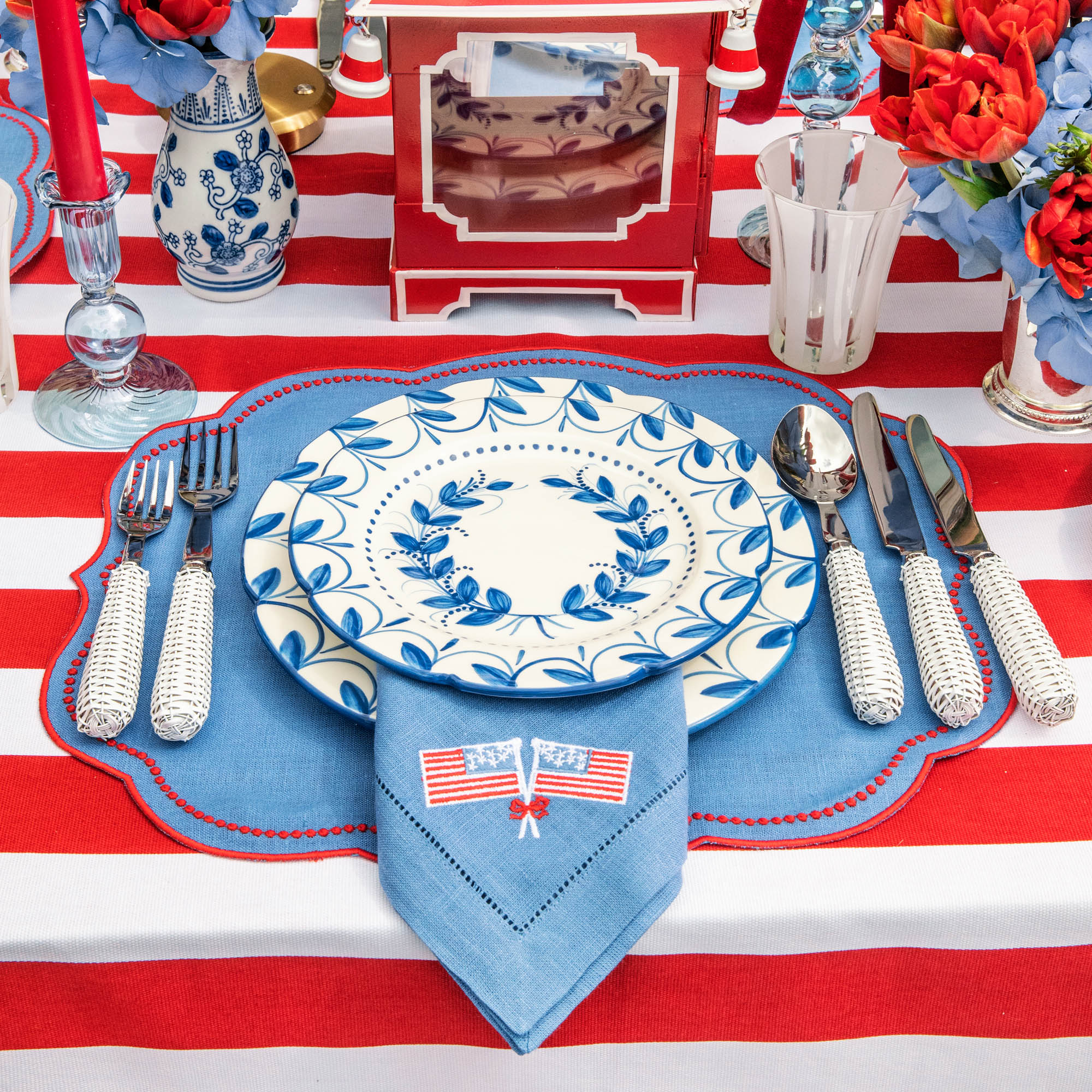 Elizabeth Blue Garland Dinner Plates (Set of 4) - Image 18