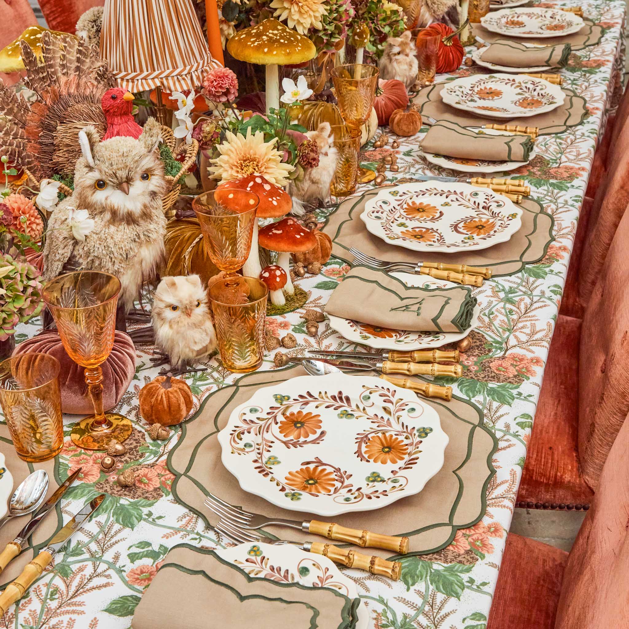 Autumn Flowers Dinner & Starter Plates (Set of 8) - Image 6