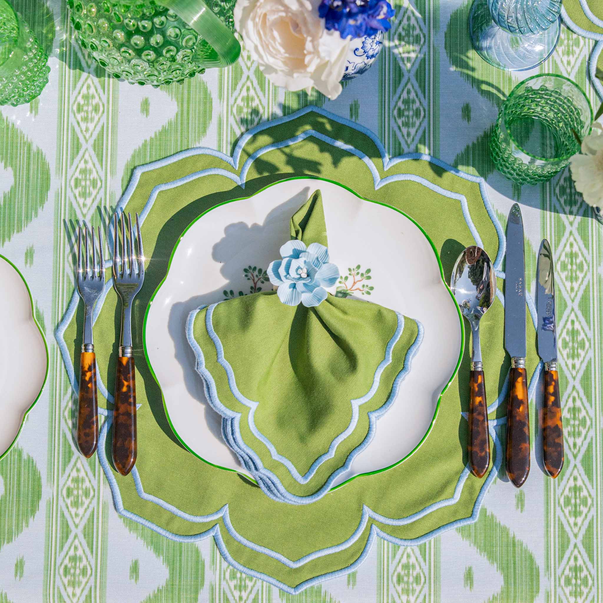 Green Fleur Napkins (Set of 4) - Image 2