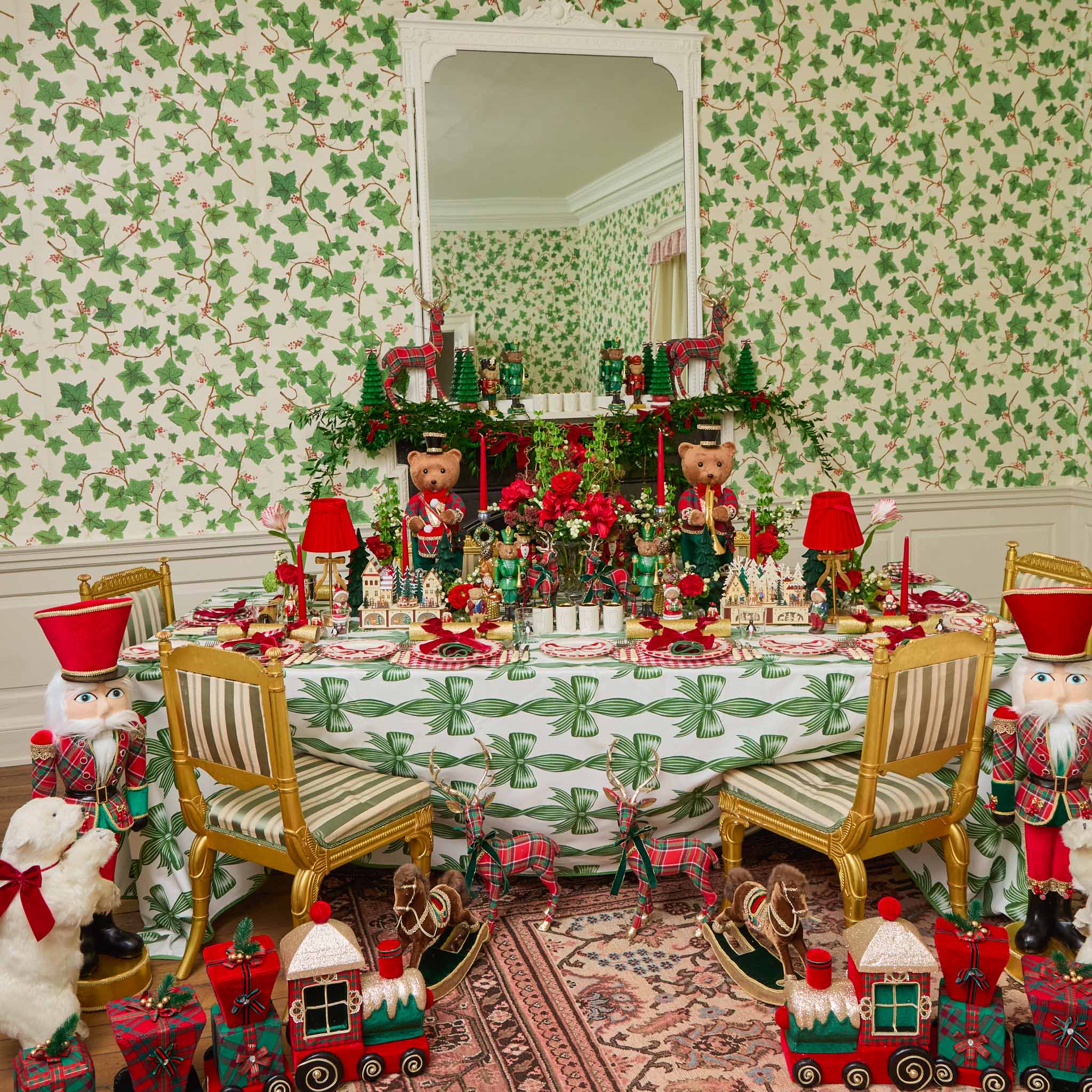 Green & Red Candycane Placemats (Set of 4) - Image 4