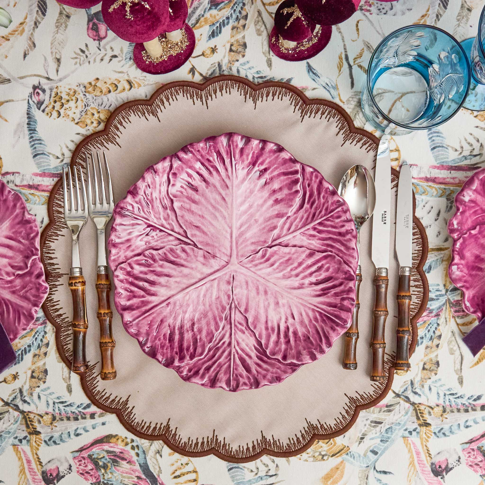 Aubergine Serena Cabbage Dinner & Starter Plates (Set of 8) - Image 15