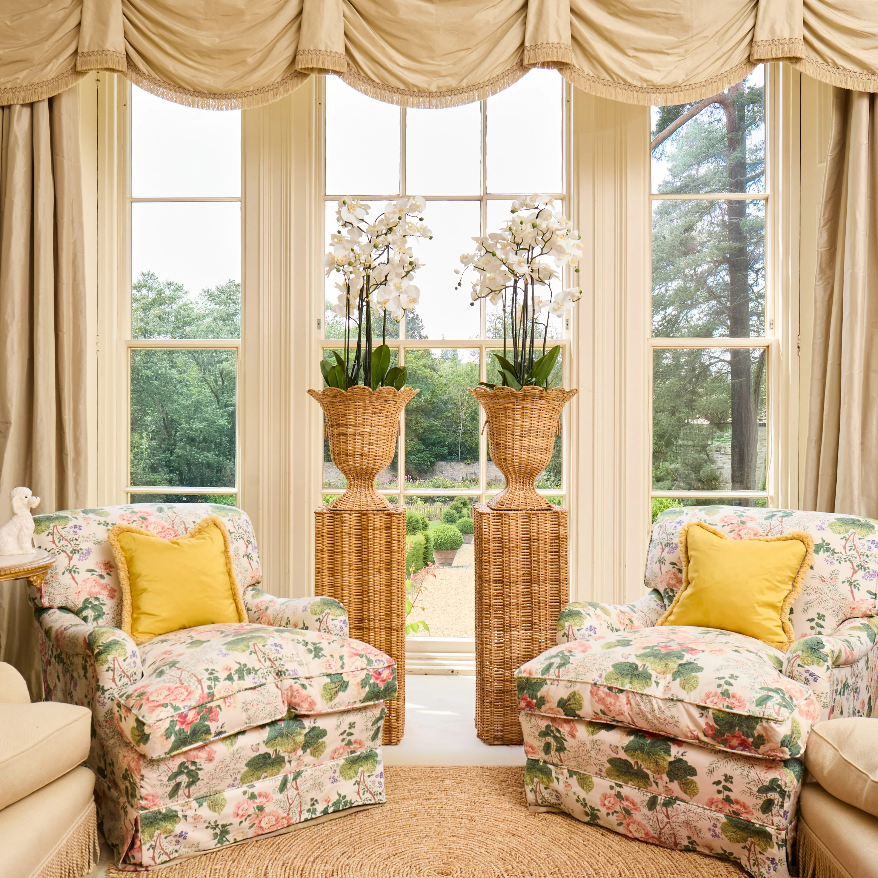 Liliana Scalloped Rattan Urn - Image 4