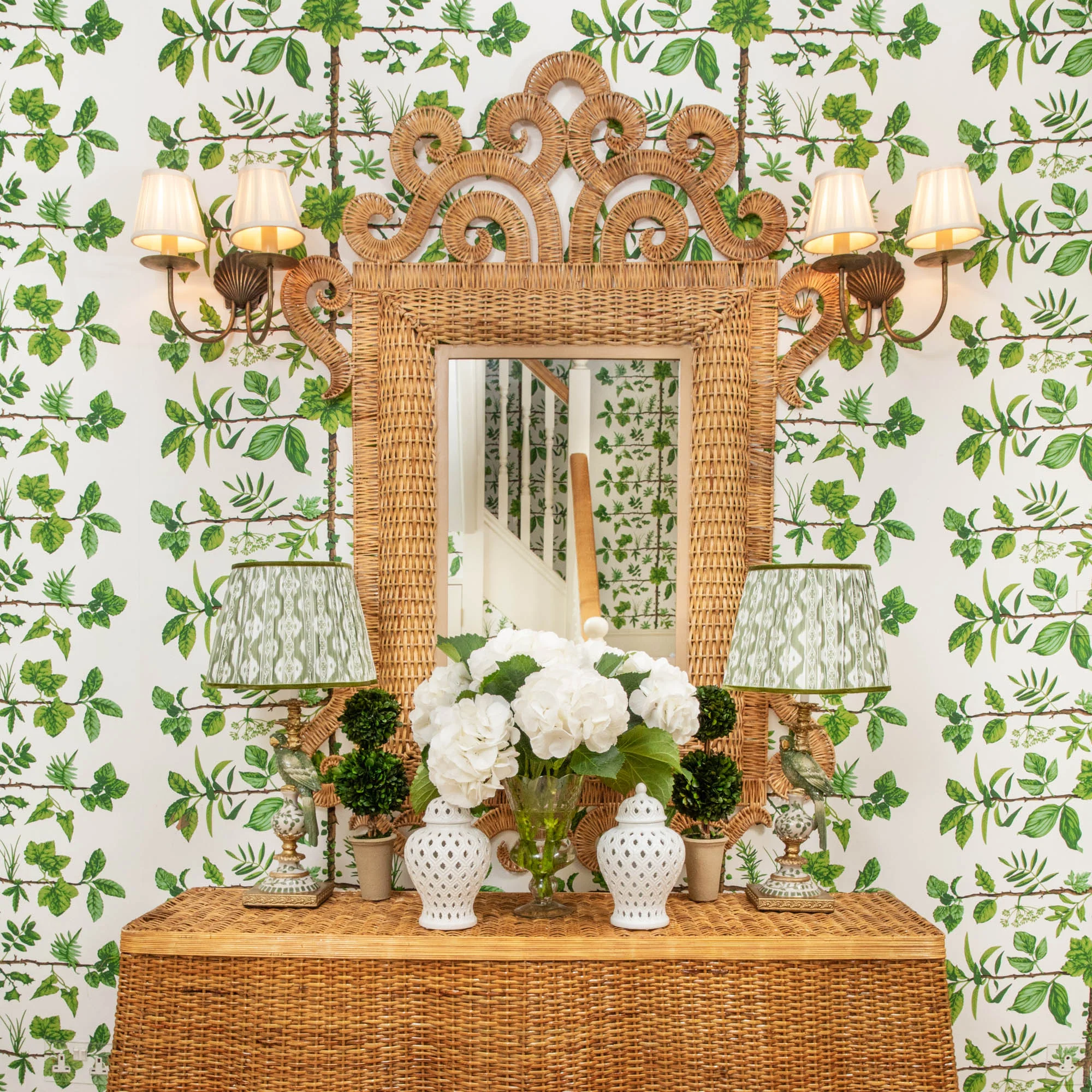 The Grand Rattan Mirror - Image 5