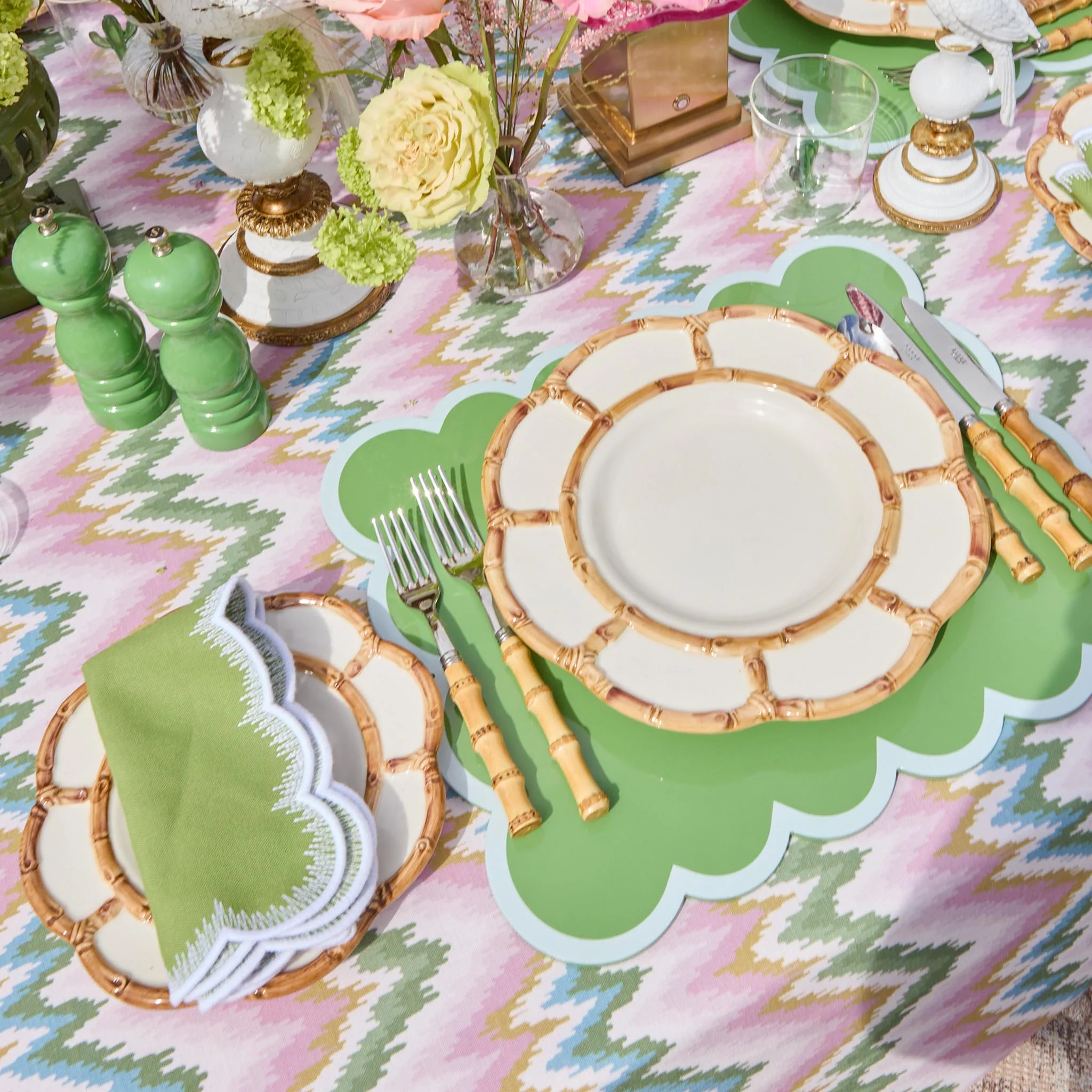 Petal Bamboo Ceramic Dinner Plates (Set of 4) - Image 3