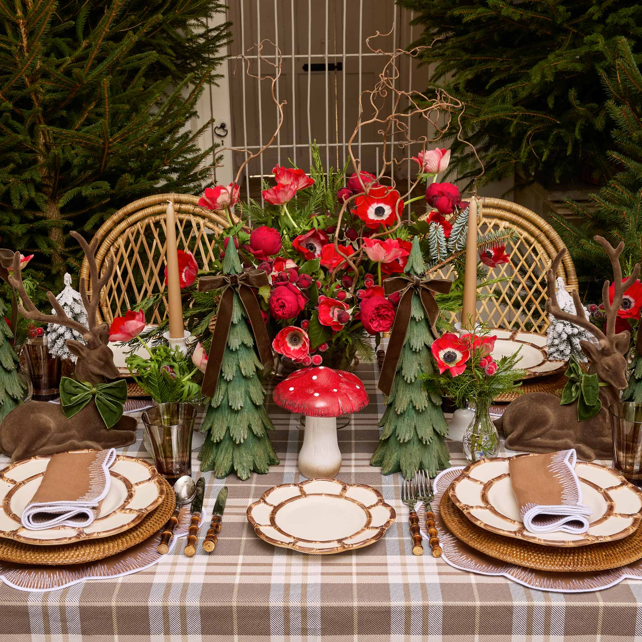 Petal Burnt Bamboo Starter Plate - Image 3