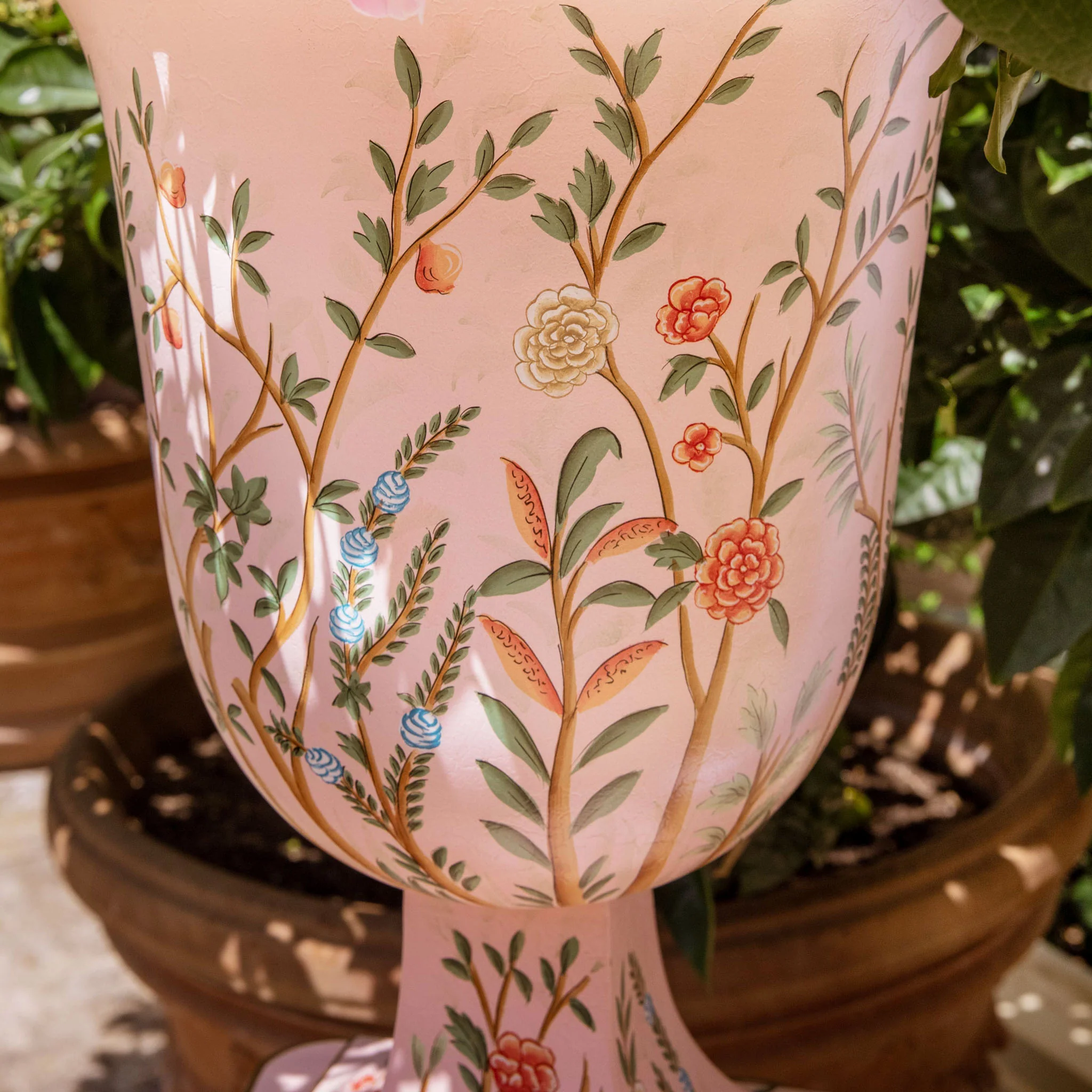 Pink Chinoiserie Tole Urn & Pedestal - Image 15