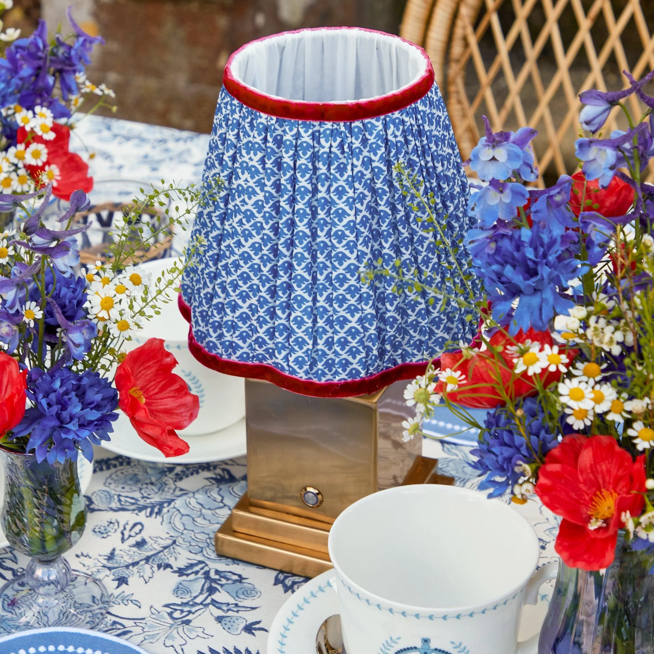 Square Rechargeable Lamp with Cobalt & Red Lotus Shade (18cm) - Image 6