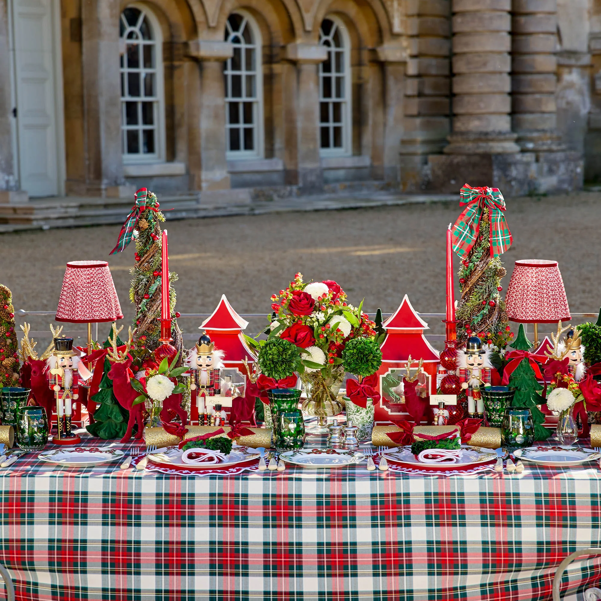 Christmas Garland Dinner & Starter Plates (Set of 8) - Image 19