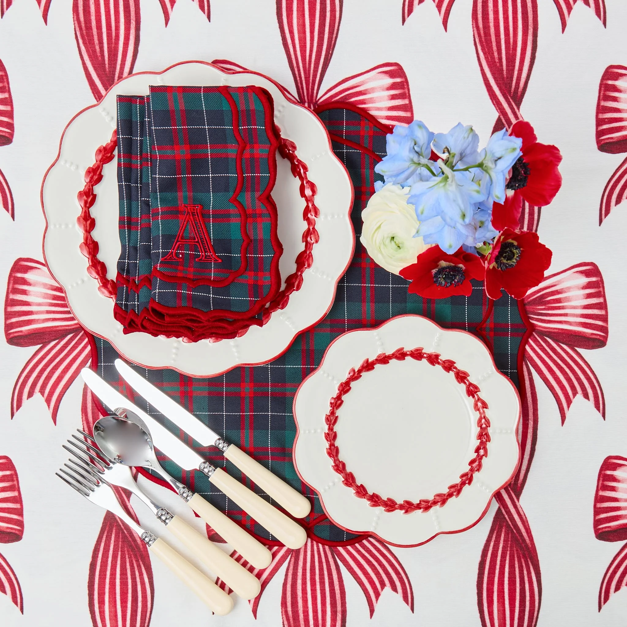 Red Laurel Starter Plates (Set of 4) - Image 11