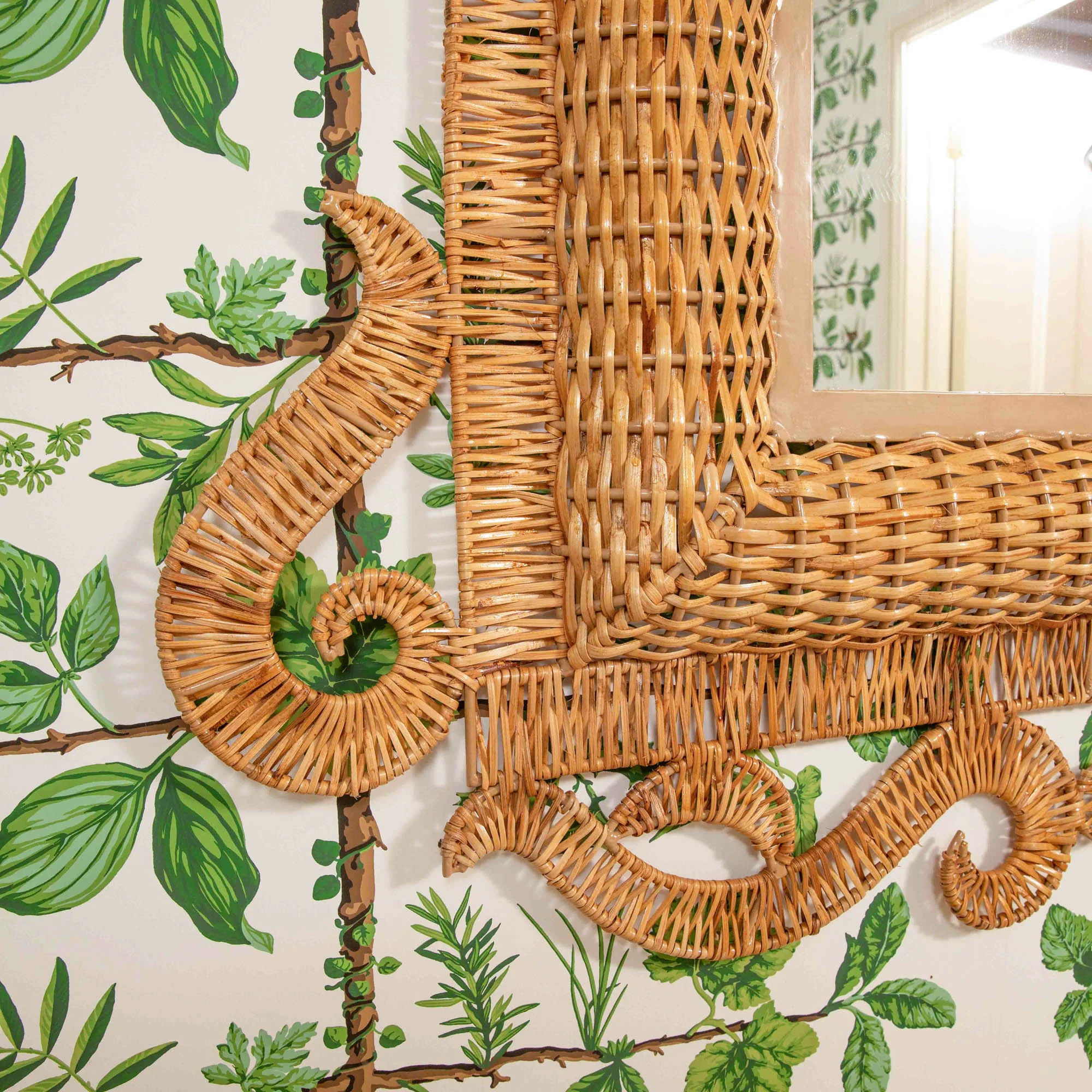 The Grand Rattan Mirror - Image 13