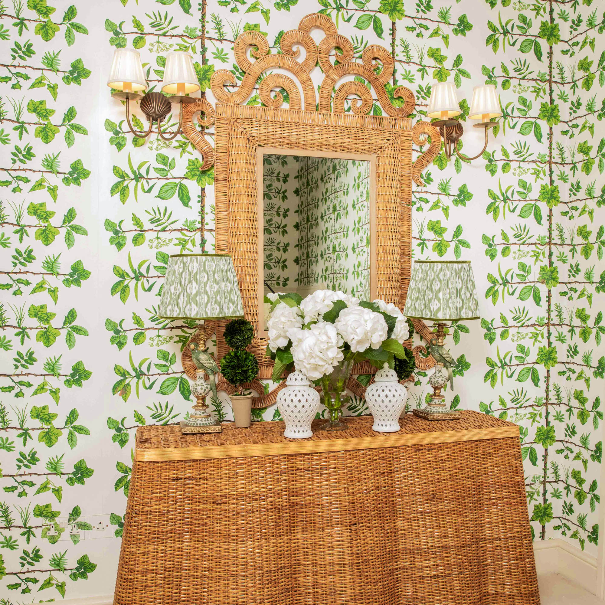 The Grand Rattan Mirror - Image 7