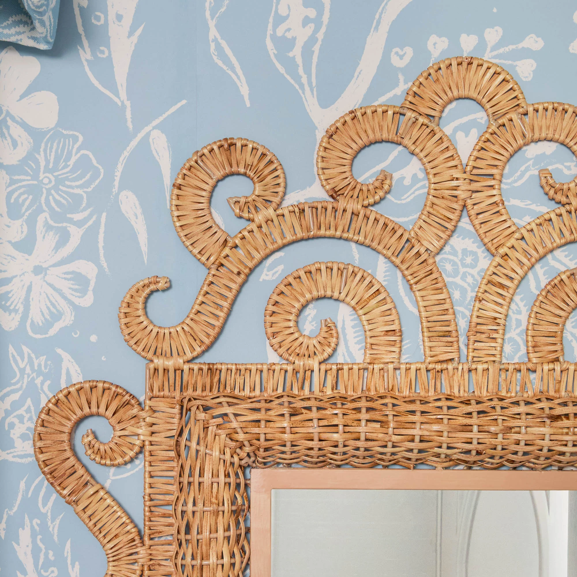 The Medium Grand Rattan Mirror - Image 6